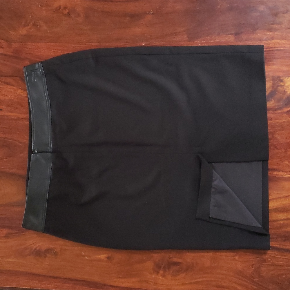 CALVIN KLEIN Black Pencil Skirt with Faux Leather Belt SIZE 14 - Picture 6 of 12